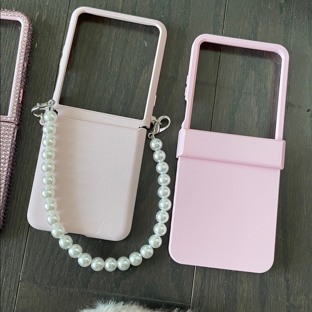 New Razr Ultra 2025 y2k Phone Case Bundle of 6 - Picture 2 of 8